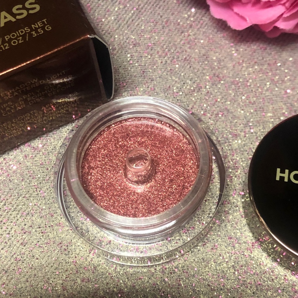 ✨ Hourglass Scattered Light Glitter Eye Shadow - Picture 3 of 8